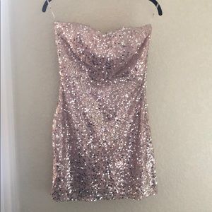 Forever 21 sequined light pink dress
